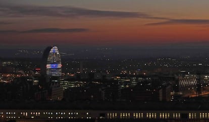 El edificio del BBVA, conocido como La Vela, en Madrid.