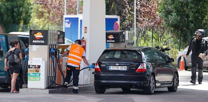 Una gasolinera en Bilbao, el jueves.