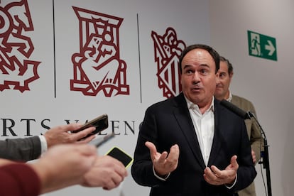 Pérez Llorca presenta su candidatura para presidir la Generalitat y ve muy cercano el acuerdo con Vox: “Si no, no lo haría”