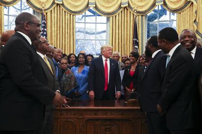 El presidente de EE.UU. Donald Trump en el Despacho Oval de la Casa Blanca en Washington (EE.UU.)