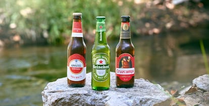 Botellines de las marcas Amstel, Heineken y Cruzcampo. 