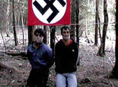 Imagen de los dos jóvenes supuestamente asesinados por los nazis rusos.
