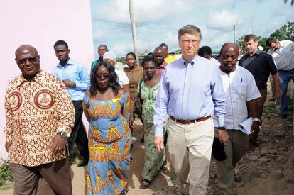 El presidente de Microsoft, Bill Gates, a su llegada al Centro de Salud Ahentia en el distrito Awutu Senya, en el centro de Ghana, el pasado 26 de marzo de 2013.