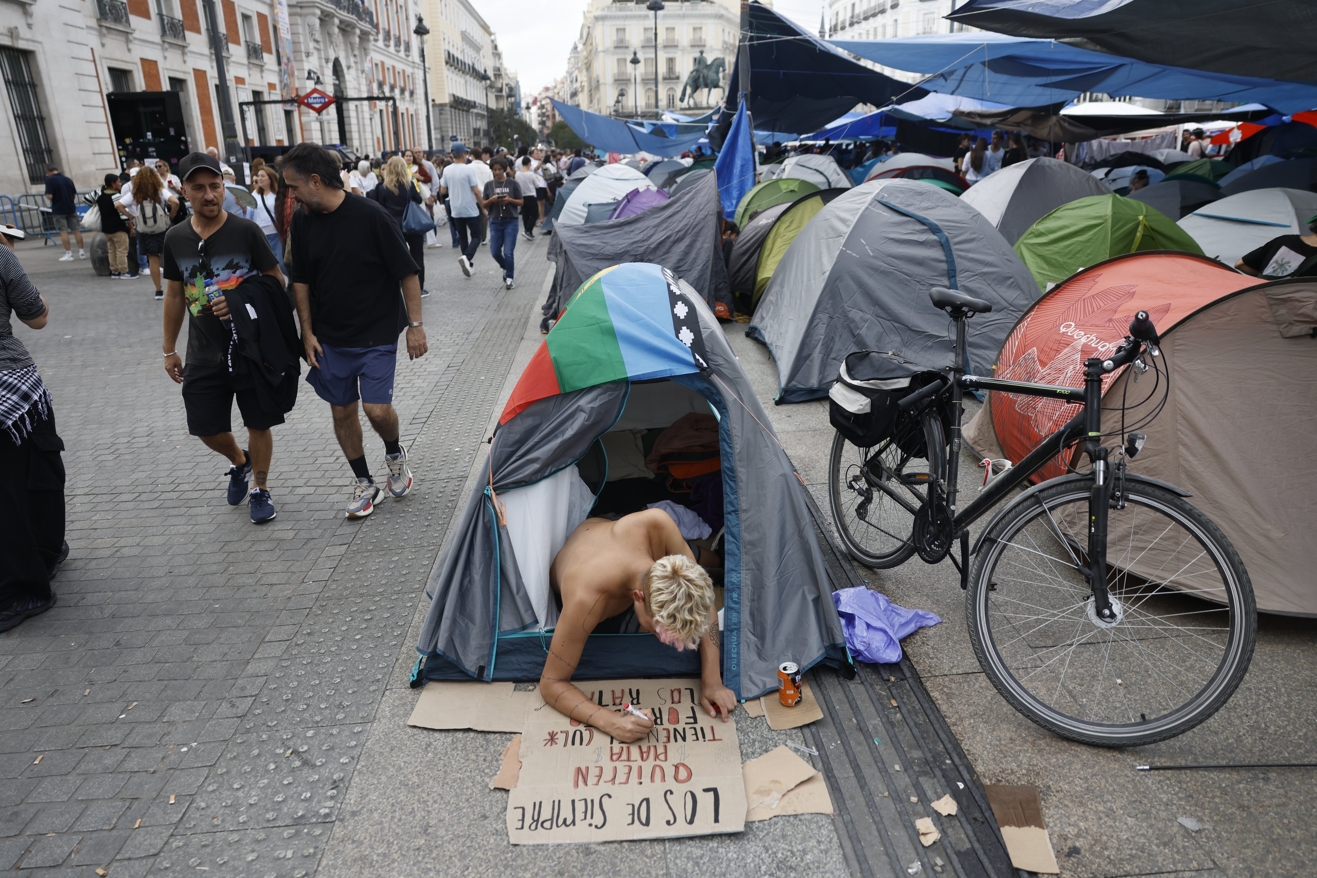 "The State cannot sell the right to housing," says a reader.