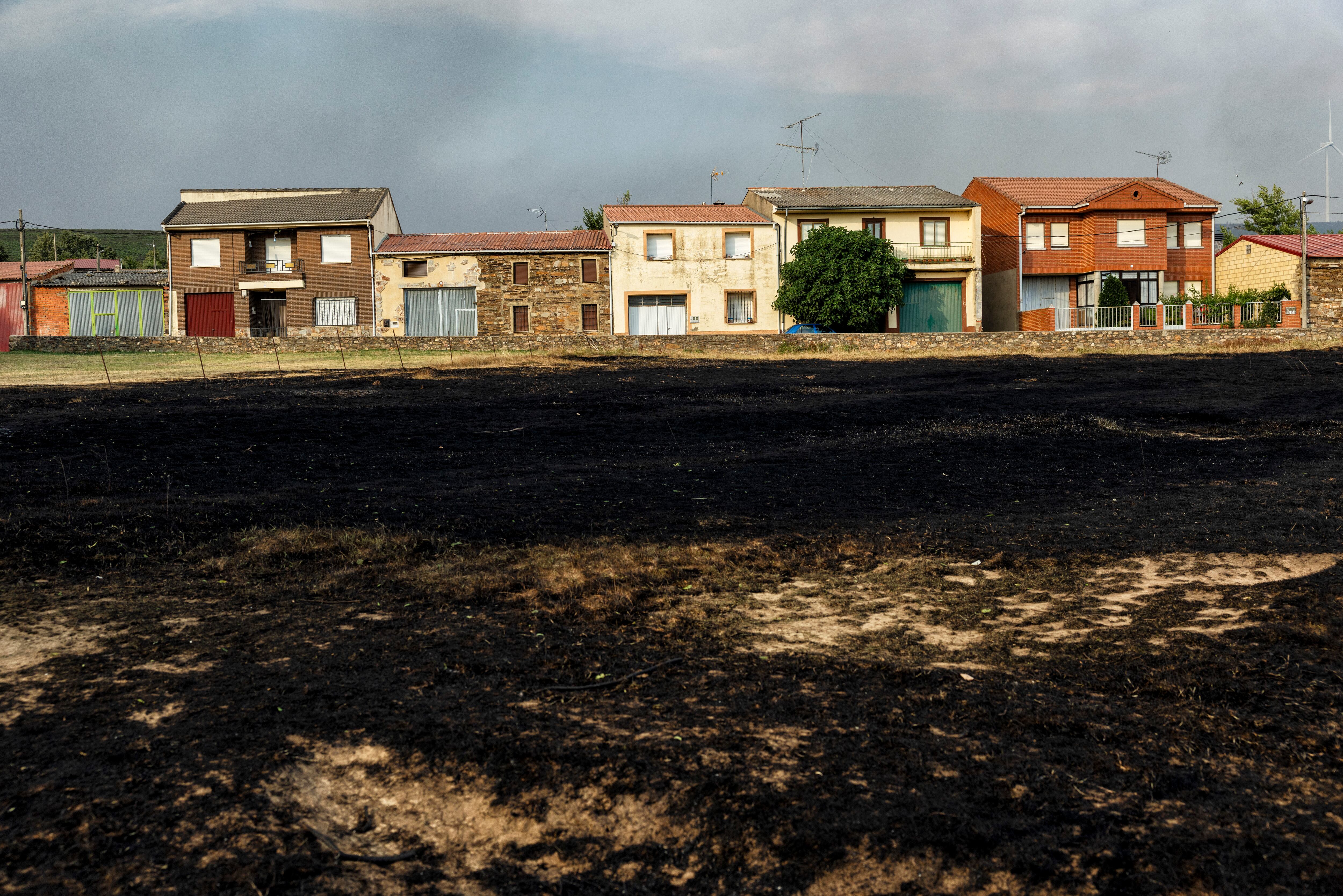 Imagen del incendio en Abejera, Zamora.