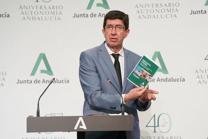 El vicepresidente de la Junta, Juan Marín, en una comparecencia para informar de las decisiones del gabinete de crisis del Gobierno regional.
