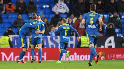 Los jugadores del Celta celebran el segundo gol ante el Real Madrid.