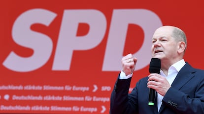 El canciller alemán, Olaf Scholz, en el arranque de la campaña socialdemócrata para las elecciones europeas del 9 de junio, este sábado en Hamburgo.