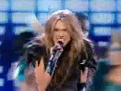 El beso ¿lésbico? de Hannah Montana