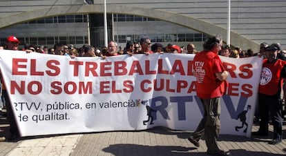 Concentración de trabajadores de Canal 9 contra el ERE.