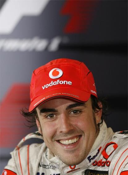 La otra cara de la moneda: la de Fernando Alonso que tiene opciones para ganar un campeonato que esta mañana parecía perdido.