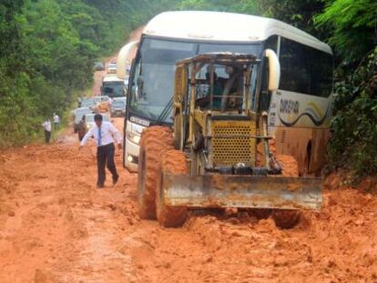 Trecho sem asfalto da rodovia BR-163 em Novo Progresso, no norte de Mato Grosso, na semana passada.