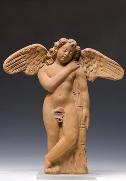 Figura de terracota del dios Eros dormido.