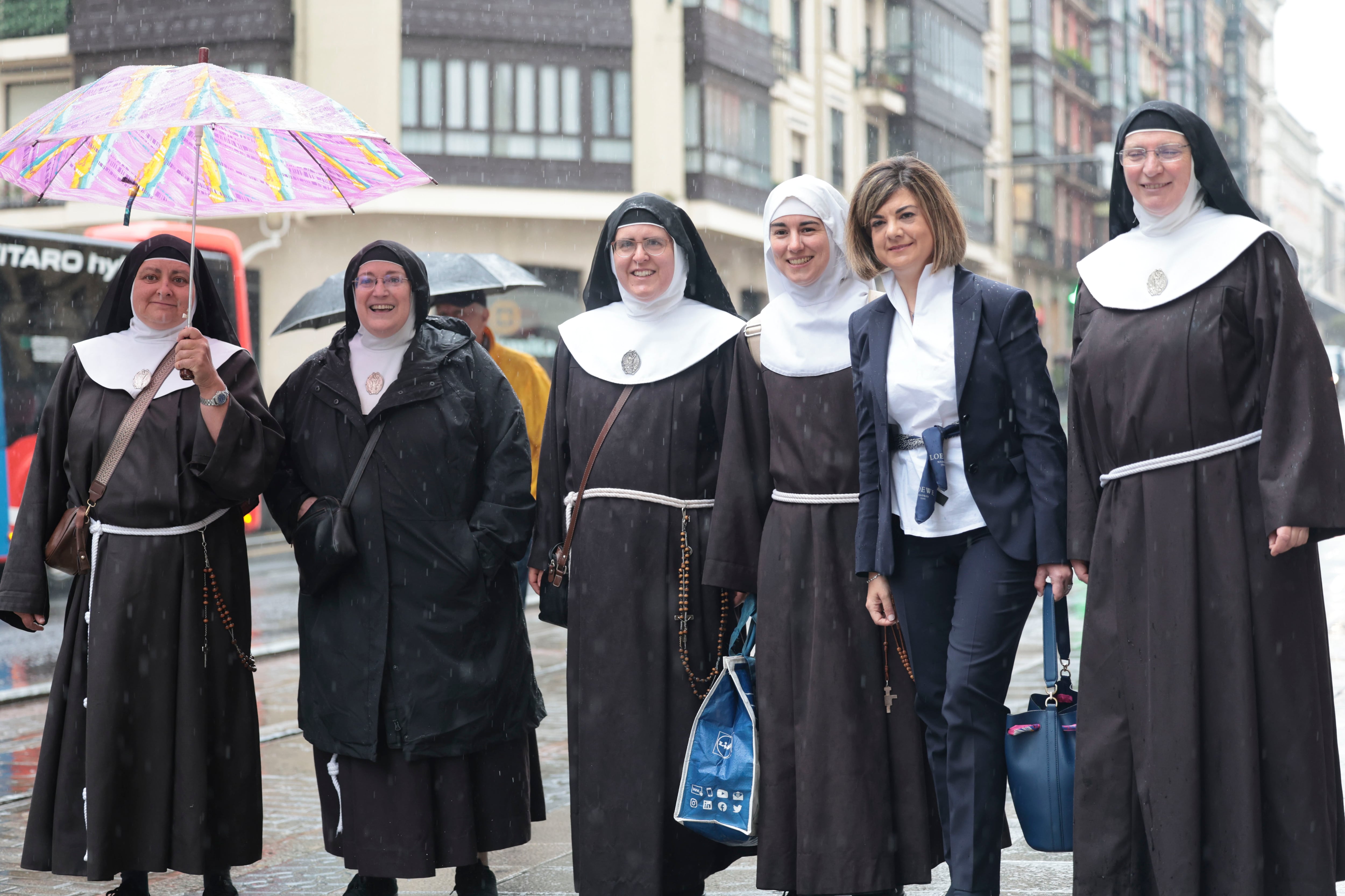 La Fiscalía y la acusación particular piden 12 años de cárcel a cada una de las siete monjas cismáticas de Belorado por cinco delitos