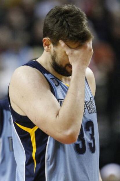 Marc Gasol se lamenta durante el partido ante Portland.
