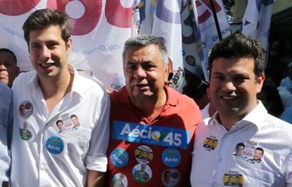 Rafael, Jorge e Leonardo Picciani em campanha por Aécio no Rio.