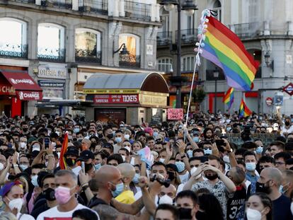 Manifestación celebrada este lunes en la Puerta del Sol, en Madrid, para condenar el asesinato de Samuel Luiz en A Coruña.