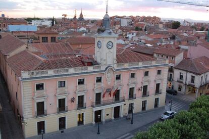 Imagen del Consistorio de Alcalá de Henares.