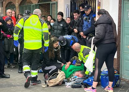 Mariano Soler González, durante el desahucio de su vivienda en la calle Malgrat de Mar.