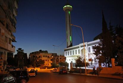 Als carrers de Damasc s'han escoltat les sirenes antiaèries pels bombardejos que han dut a terme els EUA, França i el Regne Unit.