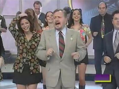 Paco Stanley baila en el programa 'Una tras otra', en una imagen de archivo.