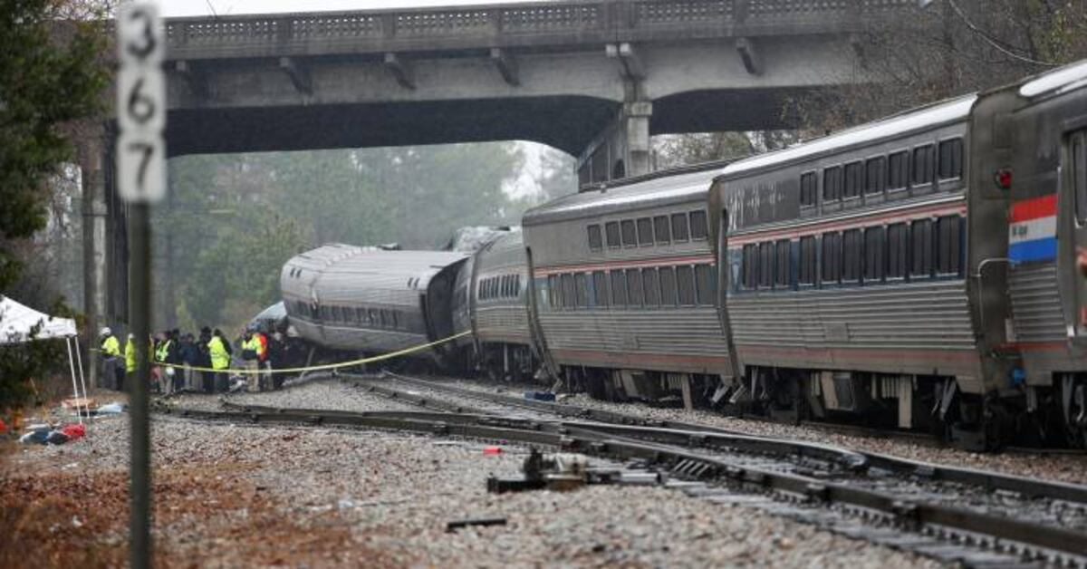 Carolina del Sur Dos muertos y 116 heridos en un choque de trenes en