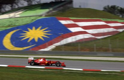 Fernando Alonso (Ferrari) en el circuito de Sepang, a las afueras de Kuala Lumpur.