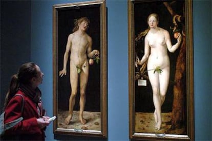 Las tablas de Adán y Eva, de 1507, de Durero, son del Prado y se han incorporado al montaje de <i>Durero. Obras maestras de la Albertina.</i>