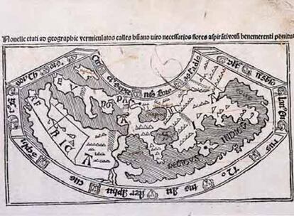 La hoja que ahora se expone, recuperada en Buenos Aires, pertenece a la edición de Amberes de 1529 y representa uno de los instrumentos por los que Apiano ha pasado a la historia y que utilizaba para resolver de forma clara y sencilla problemas astronómicos y astrológicos. Otra Cosmographia de la exposición es la del geógrafo latino Pomponio Mela. Se considera el tratado geográfico más antiguo 
que se conserva. En este caso su importancia aumenta al haber sido impreso en Salamanca en 1498, y constituir un ejemplo de incunable castellano destinado al estudio universitario.