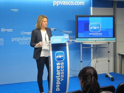 Arantza Quiroga durante su intervención en la sede del PP en Bilbao.