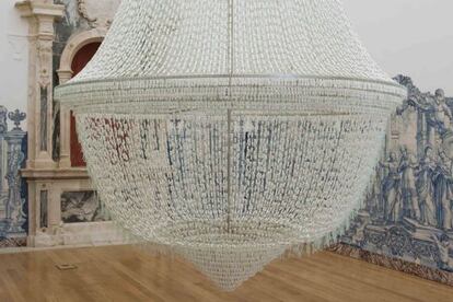 'Tampones OB', de Joana Vasconcelos (2001).