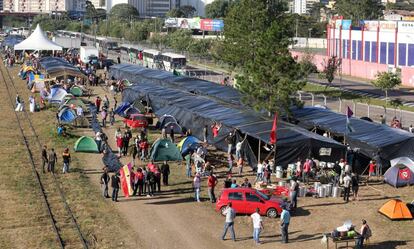 Acampamento do MST em apoio a Lula, em Curitiba.