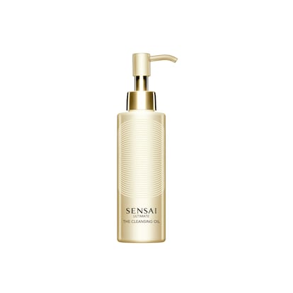 Ultimate The Cleansing Oil de Sensai es un aceite limpiador de textura sedosa. Está formulado con un exclusivo complejo que no solo elimina suavemente el maquillaje y las impurezas, sino que hidrata intensamente, calma la piel y actúa sobre los signos visibles del envejecimiento. Cuestan 150 euros los 100 ml.