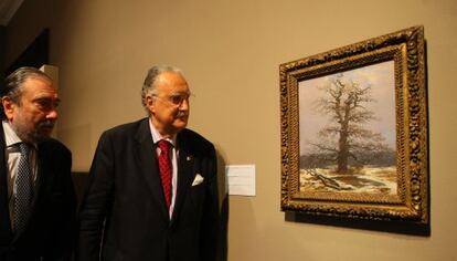 El director del museo de Bellas Artes, Javier Viar, junto al alcalde de Bilbao, Iñaki Azkuna.