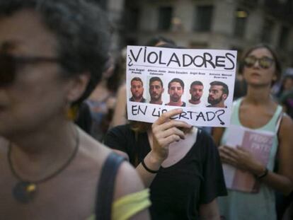 Manifestación en Barcelona contra la liberación de La Manada. 