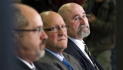 Josep Maria Servitje (center) and V&iacute;ctor Manuel Lorenzo Acu&ntilde;a (right) received pardons in March.