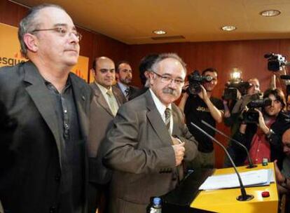 Josep Bargalló y Josep Lluís Carod Rovira, en mayo de 2006.