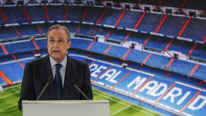 El presidente del Real Madrid, Florentino Perez, en un acto en el palco del Bernabéu