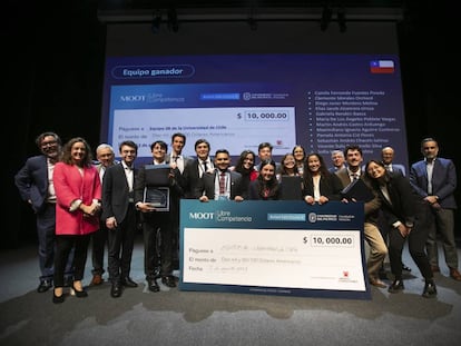 Foto de familia de los ganadores del Moot BFE+ 2023.