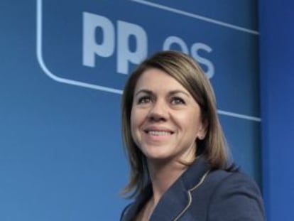 La secretaria general del PP, María Dolores de Cospedal, comparece en rueda de prensa.