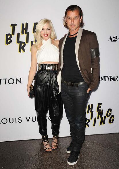 Gwen Stefani, que acudió con su marido Gavin Rossdale, aportó la nota rock al estreno al optar por un cropped top y baggy de cuero de Balenciaga que combinó con un maxi cinturón metálico.