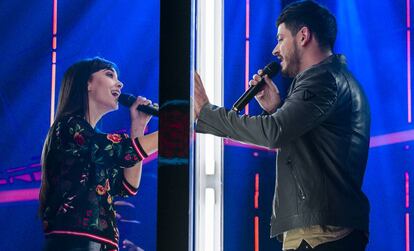 Cepeda y Aitana durante la gala especial de despedida de Operación Triunfo el martes.