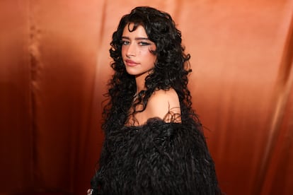 Odessa A'zion, en los Globos de Oro, el 11 de enero en el hotel Beverly Hilton de Beverly Hills, California.