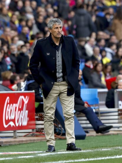 El entrenador de Las Palmas, Quique Setién, durante el partido frente al Atlético de Madrid.
