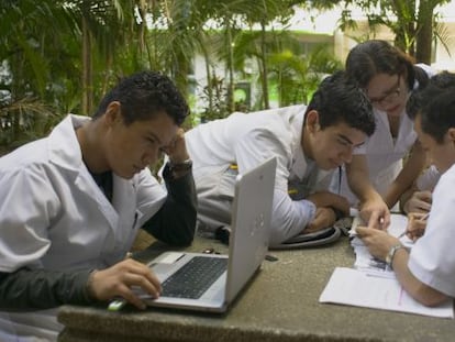 Alumnos de la universidad de Veracruz (M&eacute;xico).