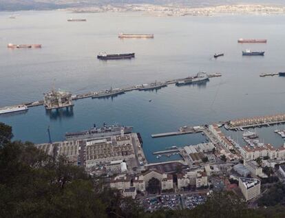 Imagen de la flotilla británica atracada en Gibraltar en octubre pasado durante los ejercicios Cougar 12.