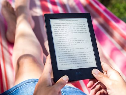 ¿Tablet o eBook?, consejos para escoger la mejor opción este verano