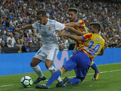 Lucas V&aacute;zquez, ante el Valencia.