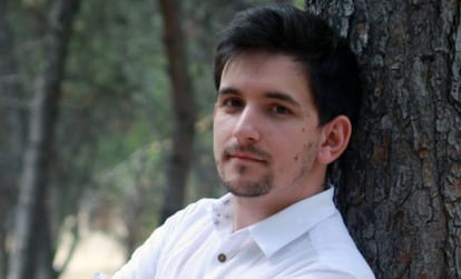 Foto de campaña de Alejandro Álvarez, candidato a la secretaria general de JSM.