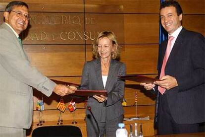 Salgado, durante la firma de un convenio de autorregulación de la publicidad para combatir la obesidad infantil.